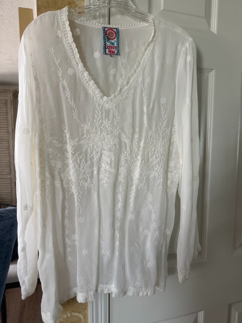 Johnny Was Cream Floral Embroidered V-Neck Tunic